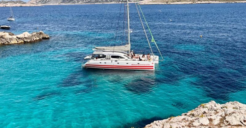 Marseille: Calanques Catamaran Cruise, Picnic, & Snorkeling - Key Points