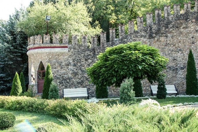 Milestii Mici Winery Tour With Wine Tasting - Winerys Remarkable Wine Collection