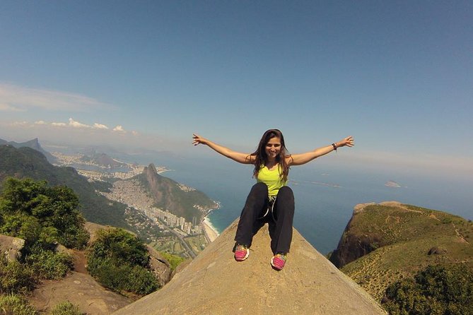 Morro Dois Irmãos Hike & Vidigal Favela Tour With Transfer - Hike to Morro Dois Irmãos