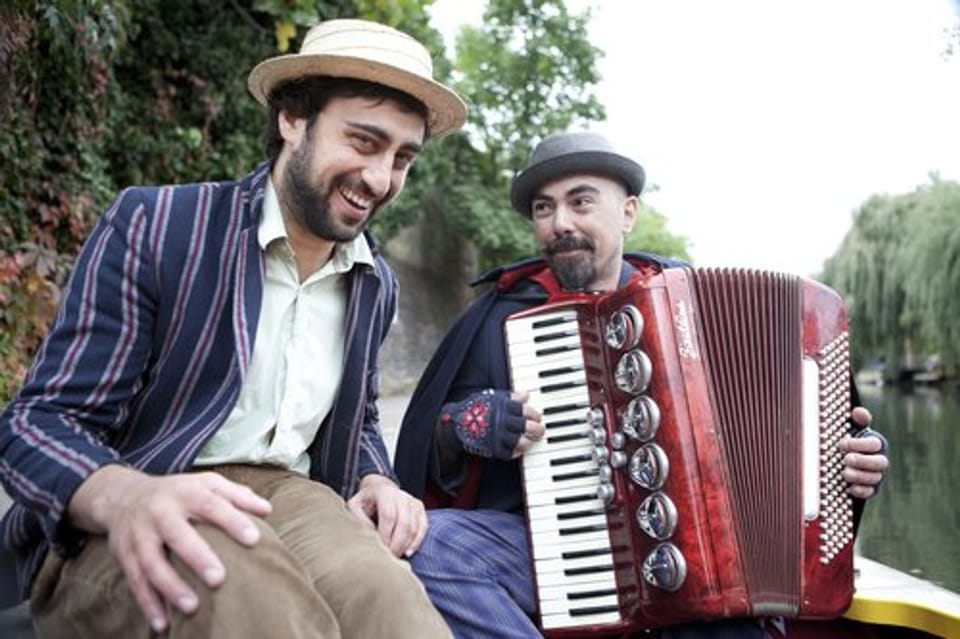 Music Boat (Punting) Trip: Camden, London Thru Regents Canal - Good To Know