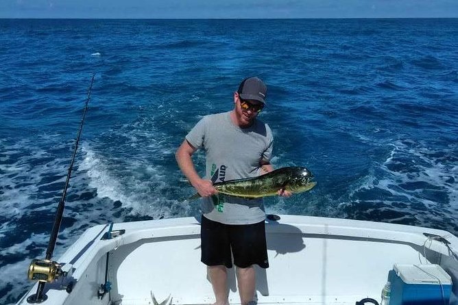 Offshore Fishing - Half Day (Trolling) - Included Amenities