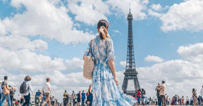 Paris City Center Self-Guided Walking Tour - Key Points