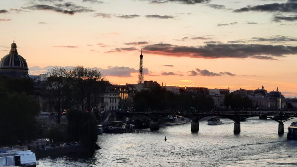 PARIS: Curated Walking Tour Based on Your Preferences - Key Points