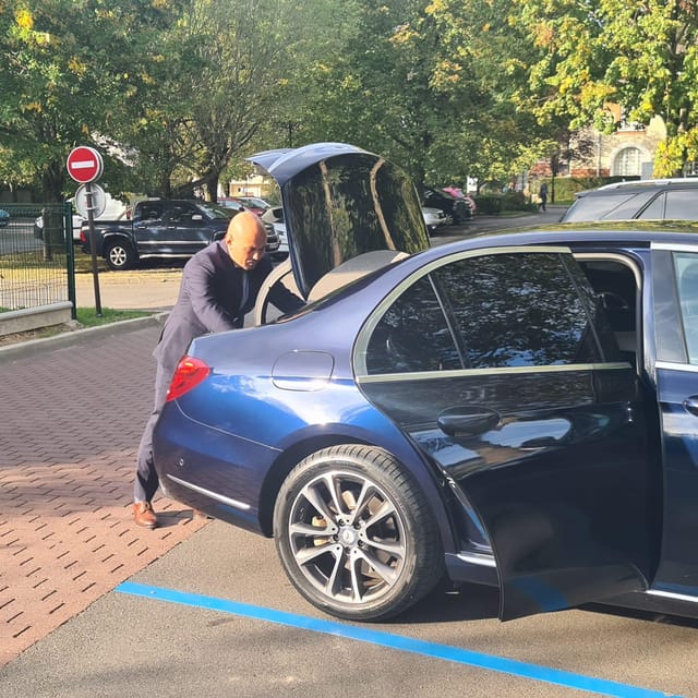 Paris: Luxury Private Chauffeur-Driven Car Tour - Key Points