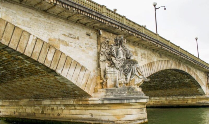 Paris: Pantheon Entry Ticket and Seine River Cruise - Key Points