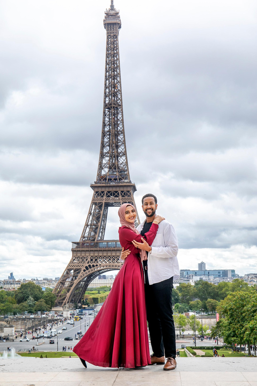 Paris: Photoshoot Around Eiffel Tower With 55 Edited Photos - Experience Highlights