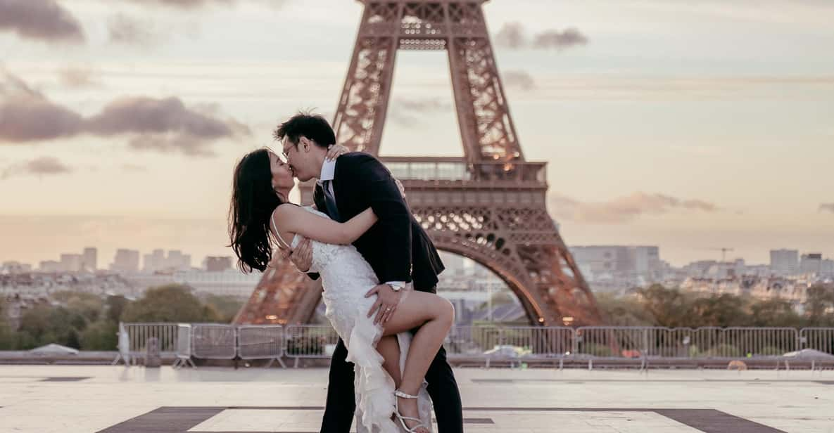 Paris: Premium Professional Photo Shoot - Key Points