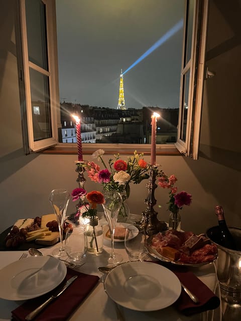 Paris : Private Romantic Dinner With an Eiffel Tower View - Key Points