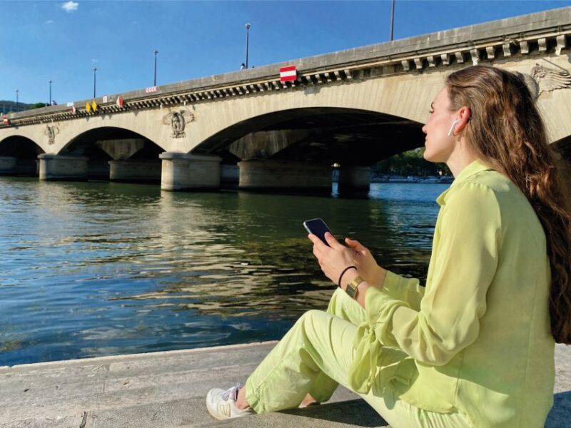 Paris: Seine Cruise and Smartphone Audio Walking Tour - Key Points