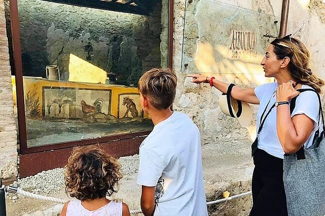 Pompeii Private Walking Tour With Expert and Authorized Guide - Good To Know