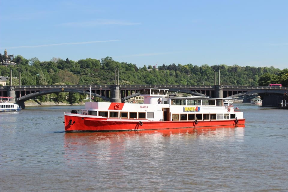 Prague by Night: 2-Hour Dinner Cruise With Live Music - Good To Know