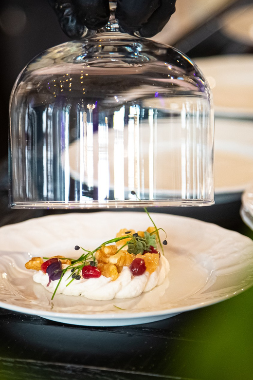 Prague: Czech Tapas Dining Experience With Unlimited Drinks