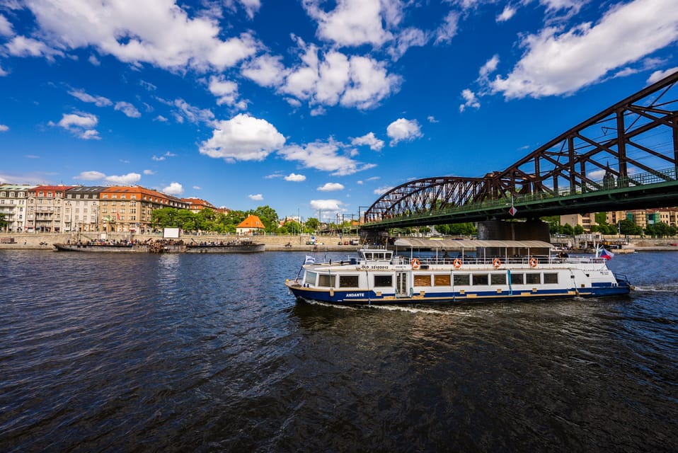 Prague: Narrated Sightseeing Cruise - Good To Know