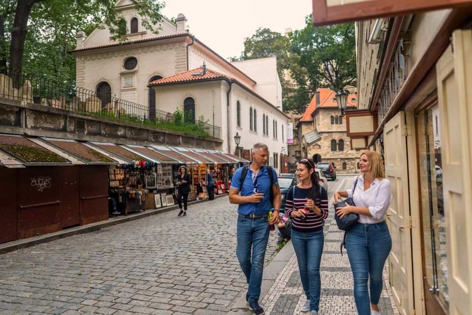 Prague: Old Town and Jewish Quarter Guided Walking Tour - Good To Know