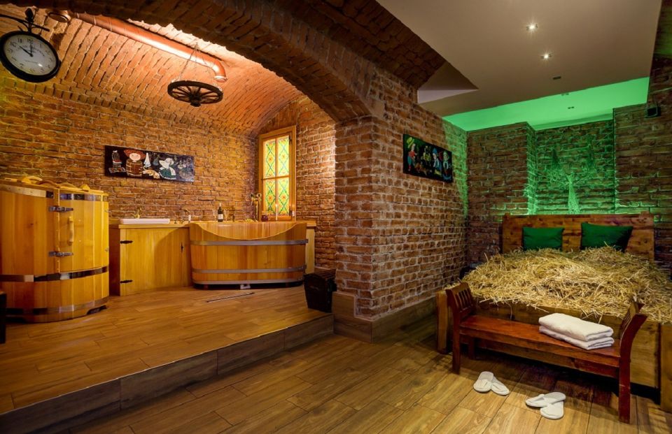 Prague: Private Beer and Wine Spa Experience With Drinks - Good To Know