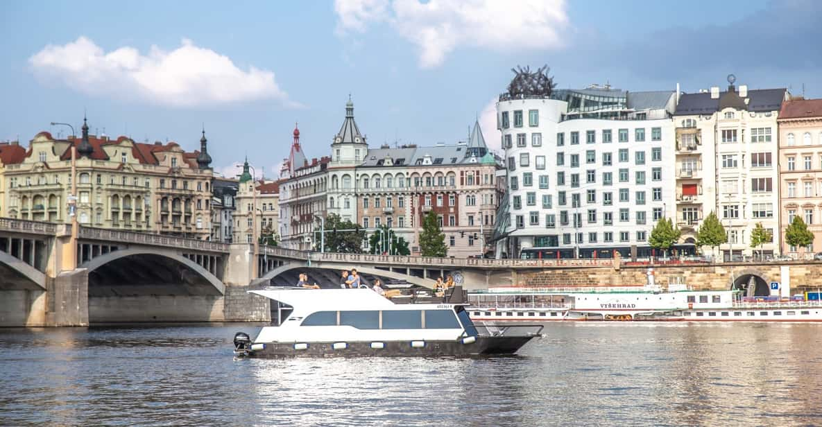 Prague: Private River Cruise With Unlimited Beer or Prosecco - Good To Know