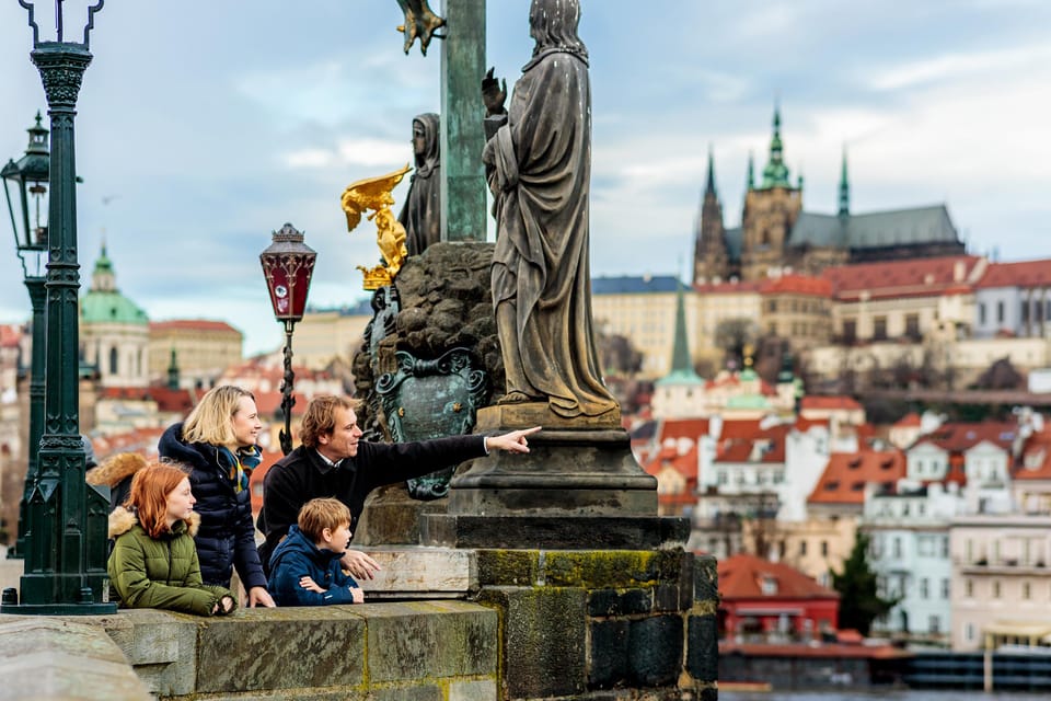 Prague Sunrise Photoshoot + Walking Tour - Good To Know