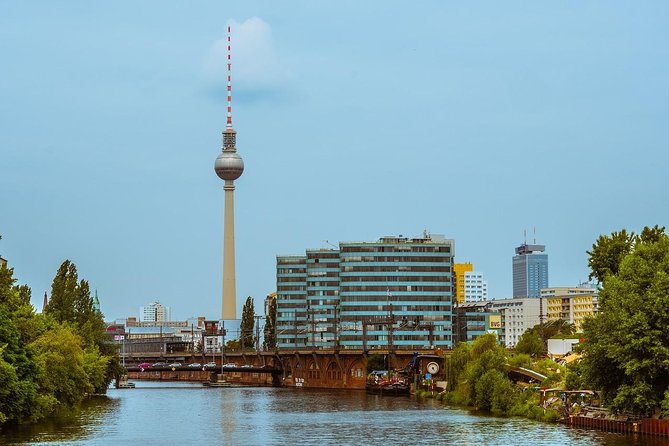 Private 2-Hour Sightseeing Tour in Berlin - Tour Overview and Details