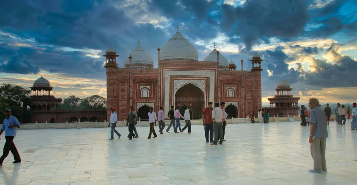 Private 8-Days Luxury Golden Triangle Tour With Amritsar - Good To Know