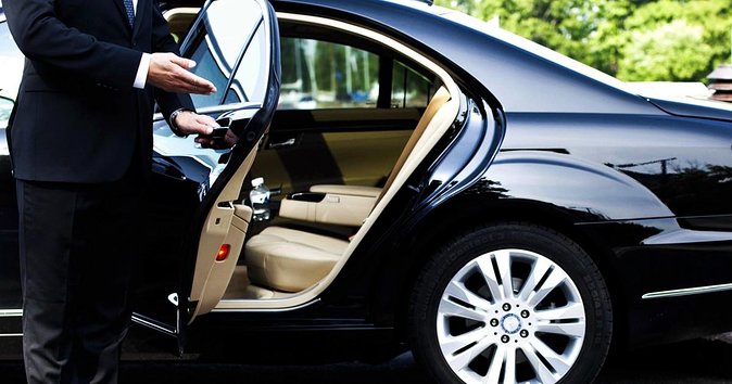 Private Arrival Transfer From the Airport to Your Booked Hotel in Negombo