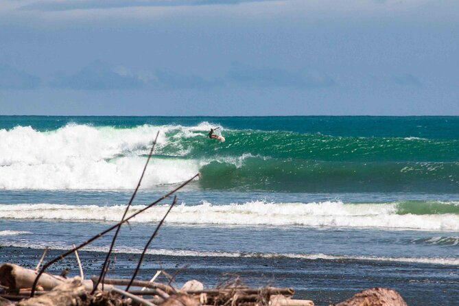 Private Beaten Track Surf and Yoga Retreat Activity in Pavones - Surfing Offerings