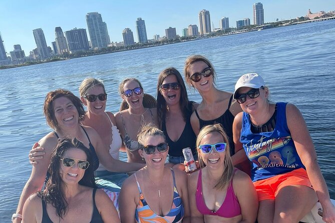 Private Boat: Island Cruise and Dolphins - Overview of the Experience