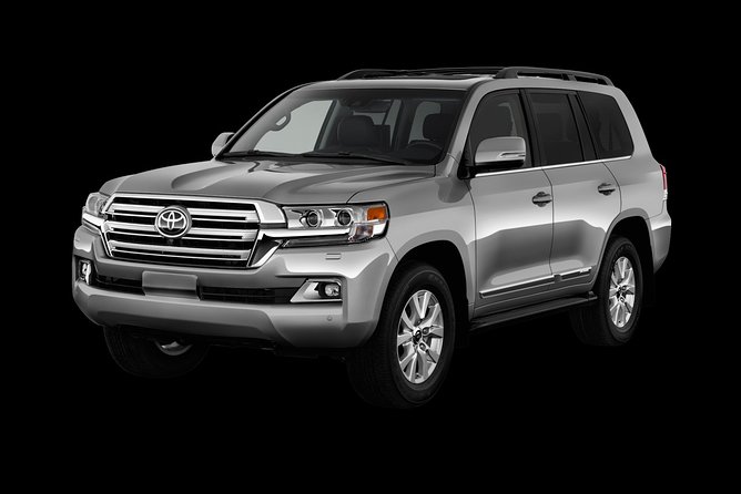 Private Car From Da Nang Airport/Train Station to Hotel in Da Nang/Hoi an and VV