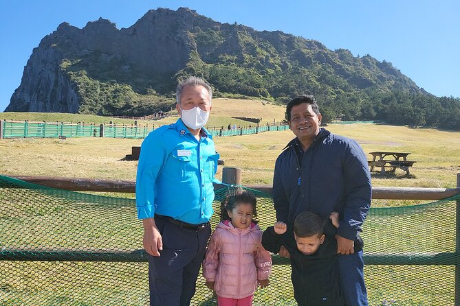 Private Day Jumbo Taxi Tour Experienced Driver in Jeju Island - Good To Know