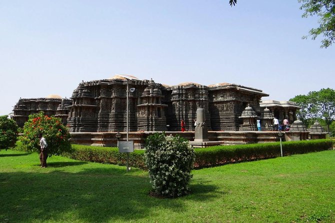 Private Day Trip From Bangalore to Belur, Halebid and Shravanabelagola