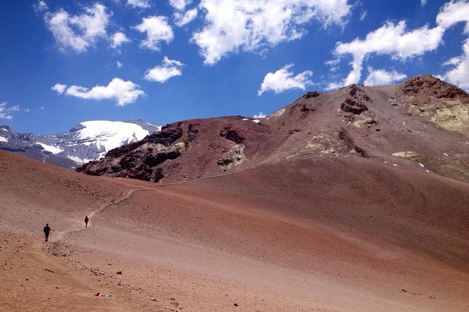 Private Full Day Hike to Pintor Hill From Santiago - Reaches 4.180m in One Day! - Good To Know