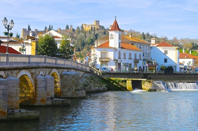 Private Full Day Tour From Lisbon Review - Key Points