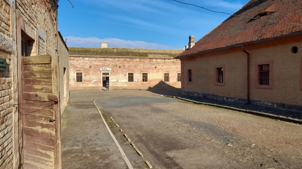 Private Half-Day Tour To Terezin Concentration Camp - Good To Know