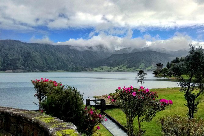Private Mini Van Sete Cidades and Lagoa Do Fogo (1-6 People) - Tour Overview