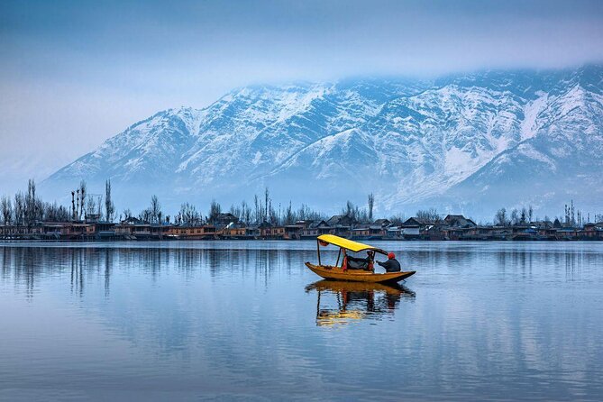 Private Sedan Cab to and From Srinagar Airport and Dal Lake - Good To Know