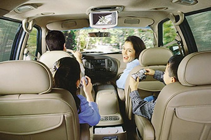 Private Transfer Between Shanghai Disneyland and City Area
