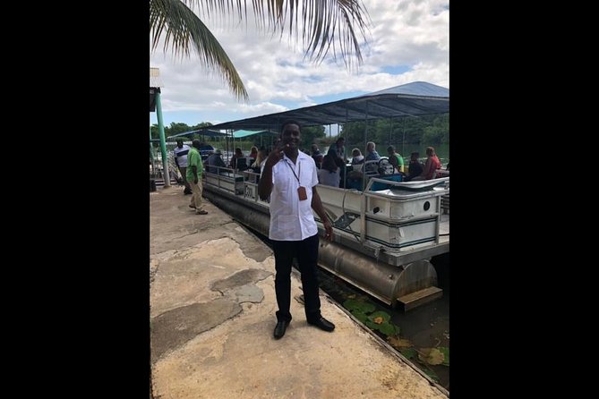 Private Transportation From Montego Bay to Black River Safari and Pelican Bar - Overview of Private Transfer Service