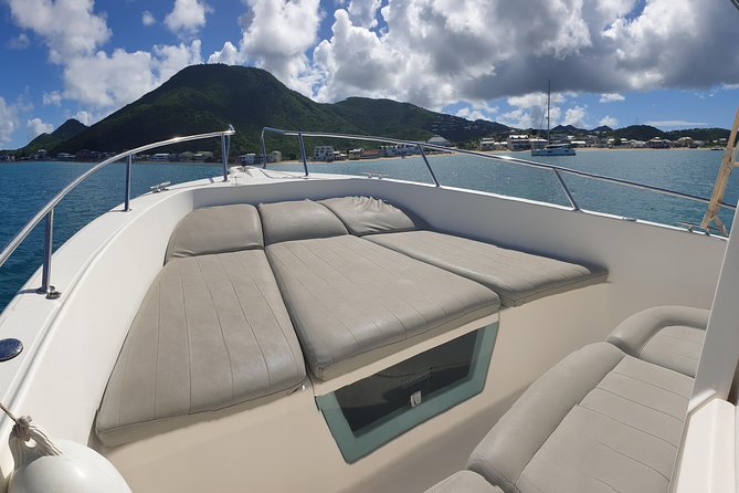 Rent White Shark 265 - Boat Rental Overview