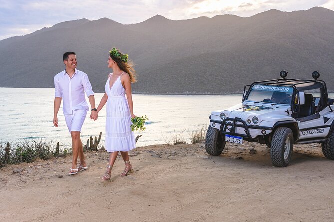 Romantic Photo Shoot in Arraial Do Cabo Pontal Do Atalaia - Romantic Offering in Arraial Do Cabo
