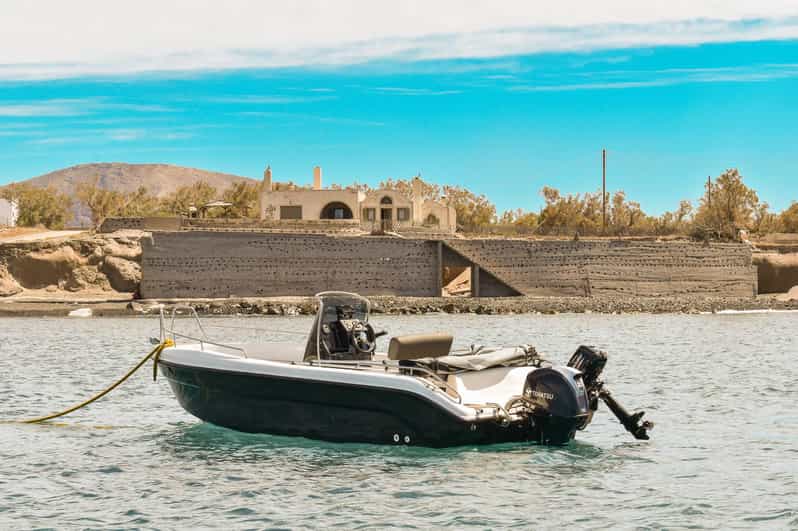 Santorini: Full-Day Licence-Free Boat Rental With 30/50hp - Good To Know