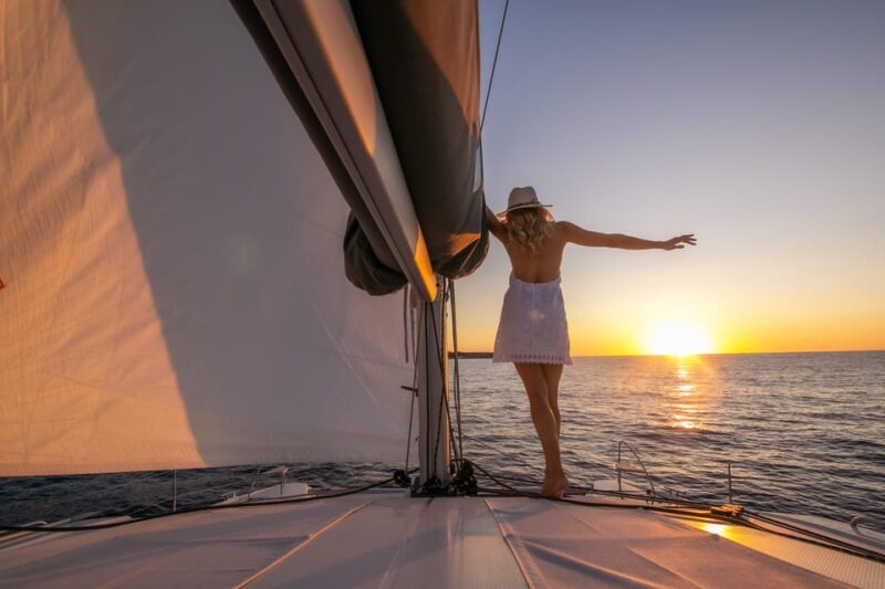 Santorini:Private Catamaran Tour With BBQ & Unlimited Drinks - Good To Know