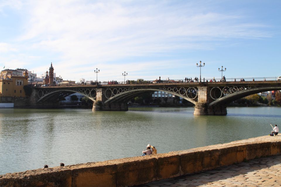 Seville: 3–Hour Bike Tour Along the Guadalquivir River - Tour Overview