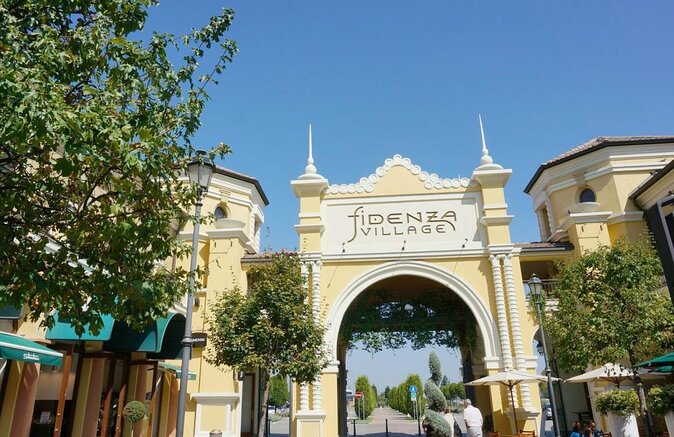 Shopping Day Fidenza Village Outlet From Milan - Key Points