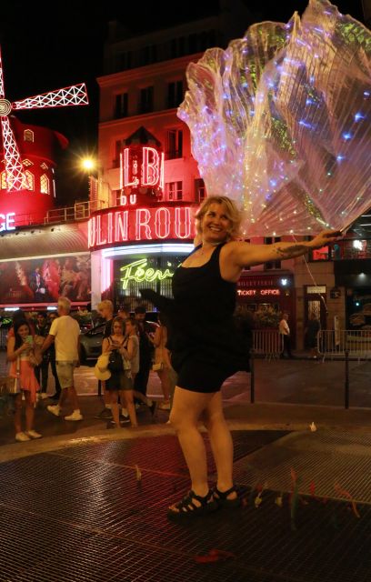 Singing Montmartre by Night With a Diva - Key Points