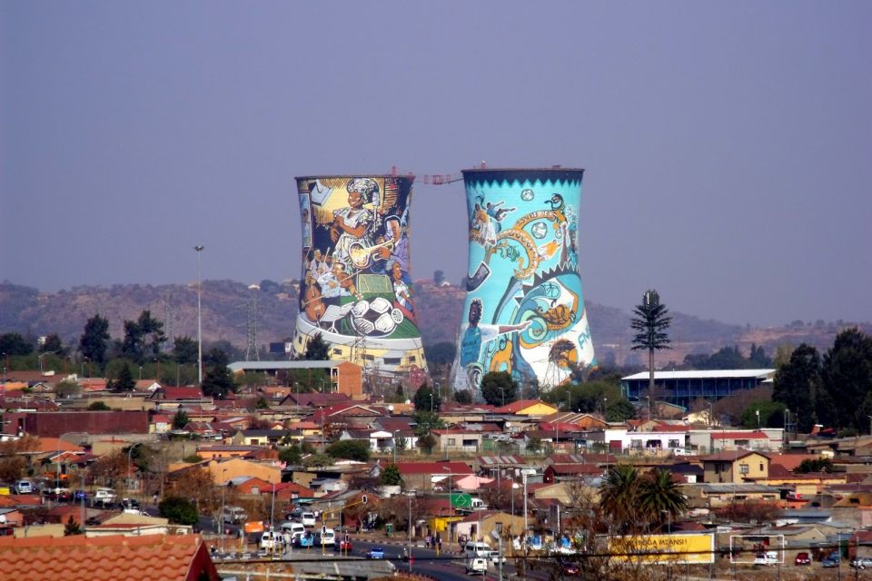 Soweto: Bike Tour With a Local Tour Guide - Cycling Through Vibrant Vilakazi Street