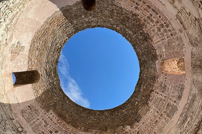 Split Private Walking Tour for Families With Kids From 5-17 Years - Key Points