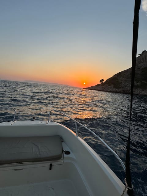 Sunset Boat Tour From Makarska With Swimming at Nugal Beach - Good To Know