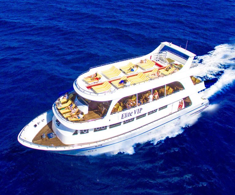 Hurghada: Elite Vip Snorkeling Cruise With BBQ Buffet Lunch