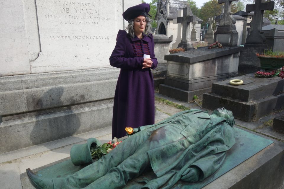 The Père Lachaise Cemetery Guided by the Great Sibylle - Key Points