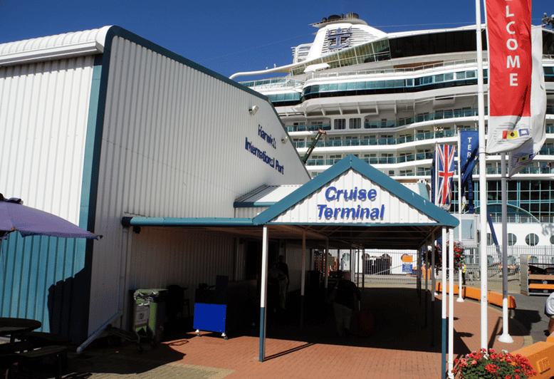 To/ From London Gatwick Airport to Harwich Cruise Port