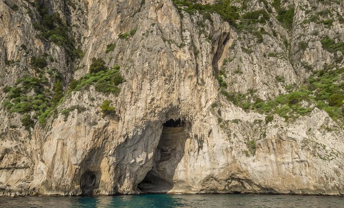 Tour in a Typical Capri Boat (2 Hours) - Key Points